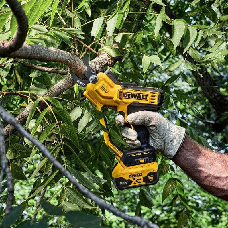 Sécateur XR 18V DEWALT DCMPP568P1-QW 5Ah Li-ion