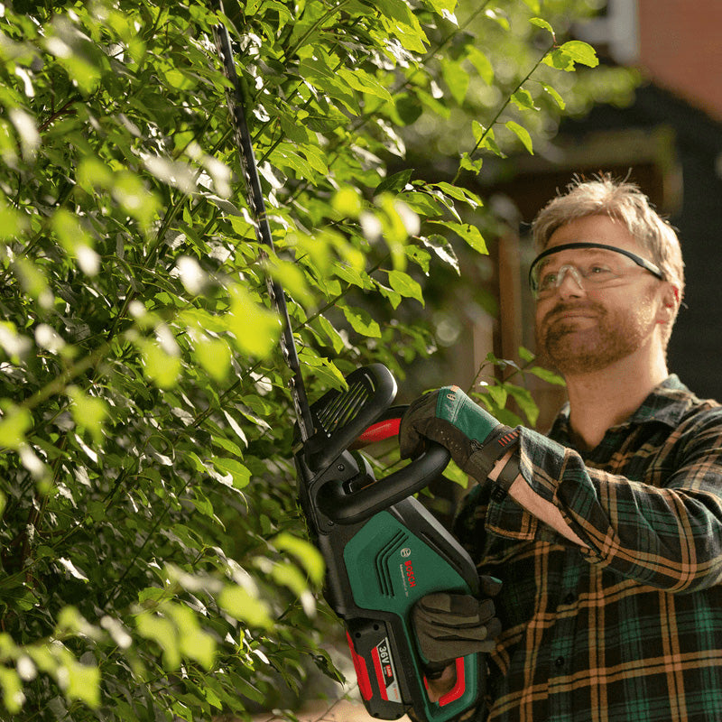 Taille-haies sans fil BOSCH Advanced HedgeCut 36V-65-28 + 1 batterie 2Ah