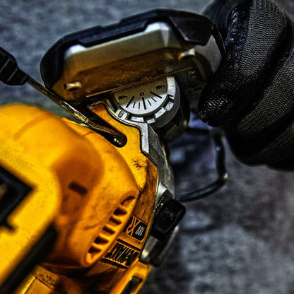 Scie Sauteuse À Poignée Supérieure XR 18V Brushless DEWALT DCS334N-XJ (vendu sans batterie)