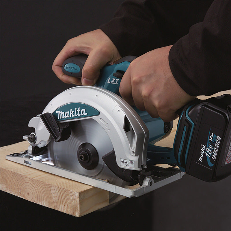 Scie circulaire LXT® MAKITA DSS610ZJ Ø 165 mm (Produit seul, avec Makpac)