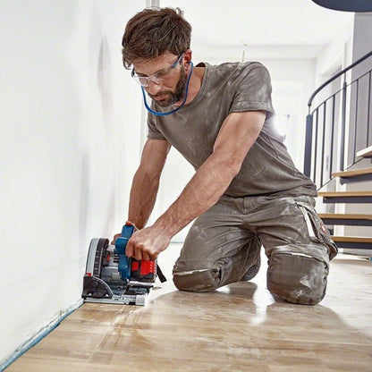 Scie circulaire plongeante sans fil BOSCH 0615990M0A - BITURBO GKT 18V-52 GC + 2 x 5.5Ah + rail